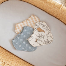 Load image into Gallery viewer, Ezra 3-Pc. Muslin Bib Set