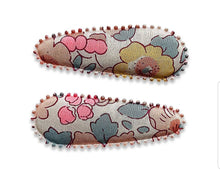 Load image into Gallery viewer, JOSIE JOAN'S Hair Clips