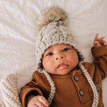 Load image into Gallery viewer, Aspen Oatmeal Cable Knit Bonnet
