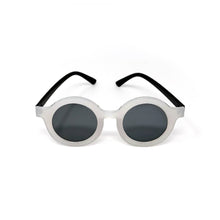 Load image into Gallery viewer, Lennon Kids&#39; Sunglasses: Peach
