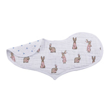 Load image into Gallery viewer, NEWCASTLE CLASSIC Bamboo Heart Bib 2PK
