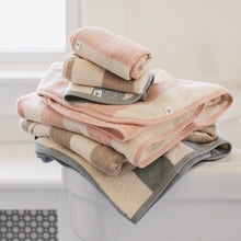 Load image into Gallery viewer, Rugby Stripe Woven Terry Towel &amp; Washcloth Set
