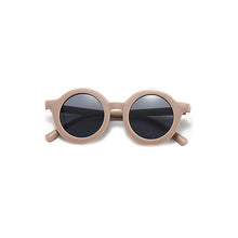 Load image into Gallery viewer, TENTH + PINE Round Retro Sunglasses
