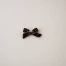 Load image into Gallery viewer, ACRE Petite Velvet Bow- Clip
